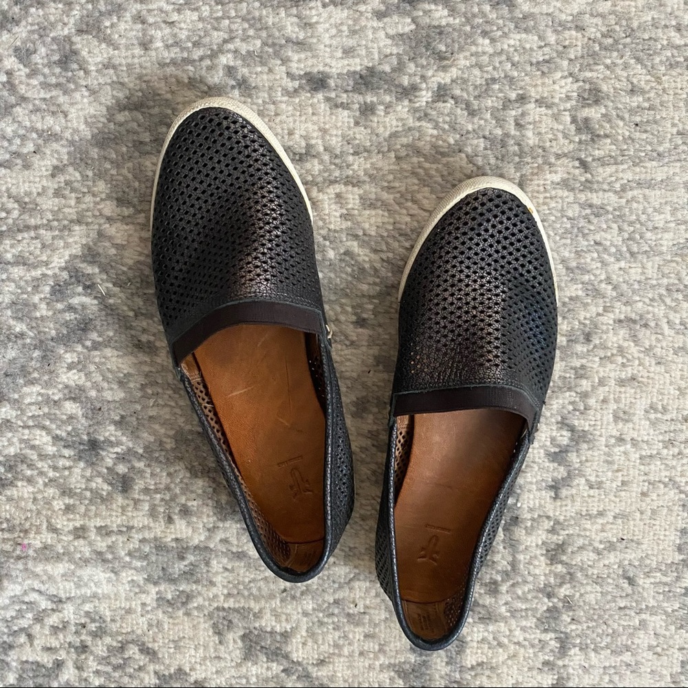 Frye Melanie Pewter Black Flats 5
